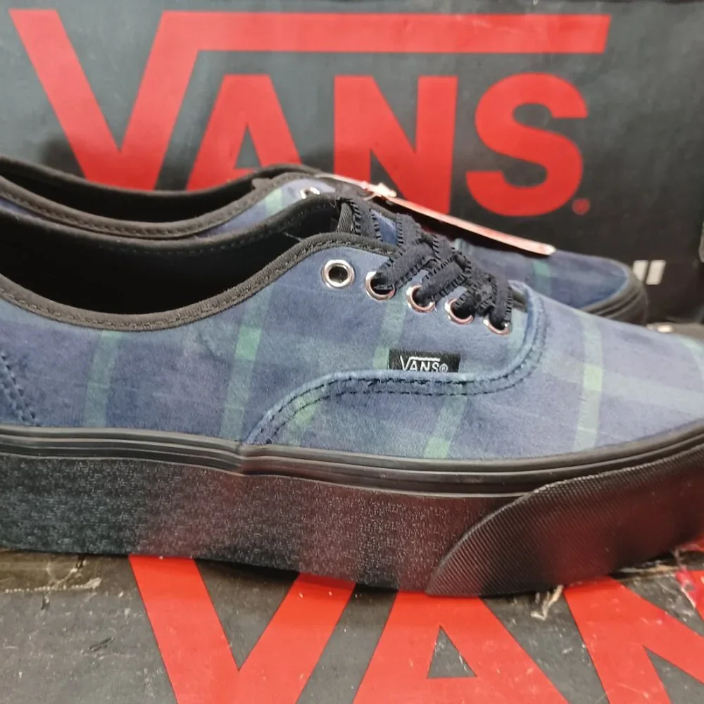 Vans Men's 8/Women's 9.5 Authentic Stacked Velvet Plaid Green Black Blue